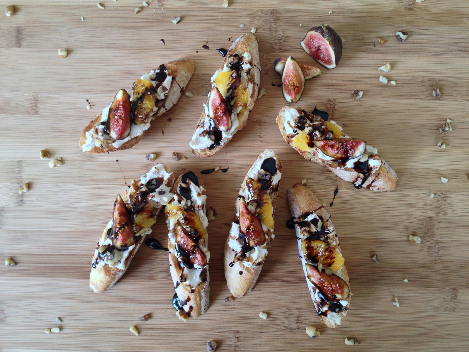 crostini-chevre-orange-figues-1