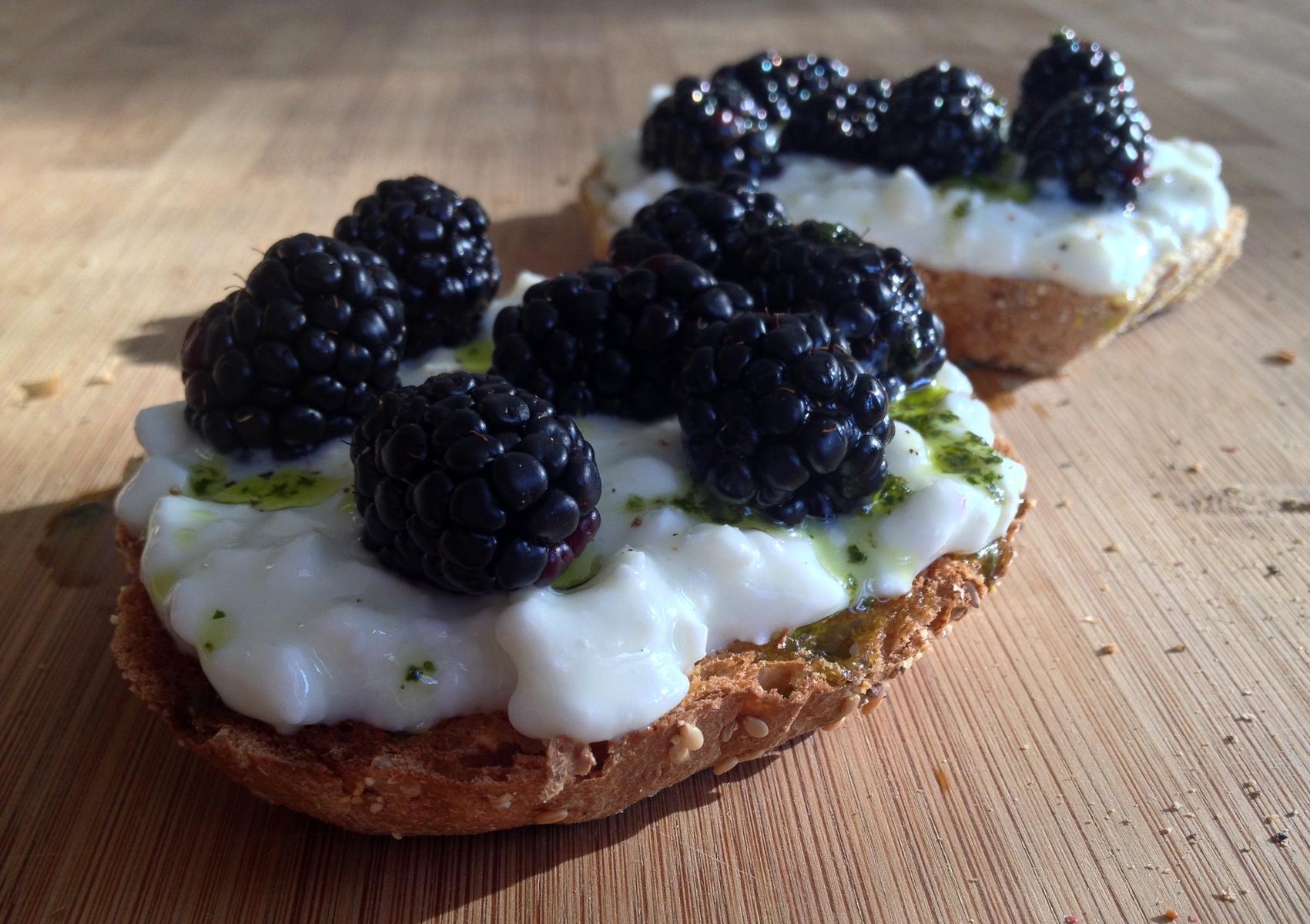 tartine-cottage-mures-basilic-2