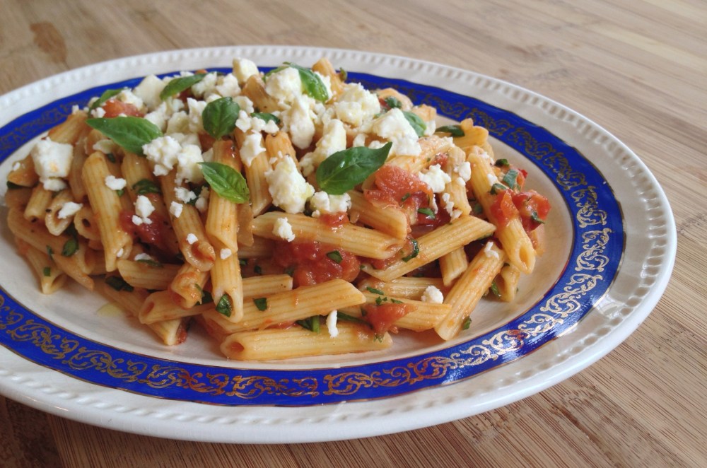 penne-sauce-tomate-epinard-feta-1