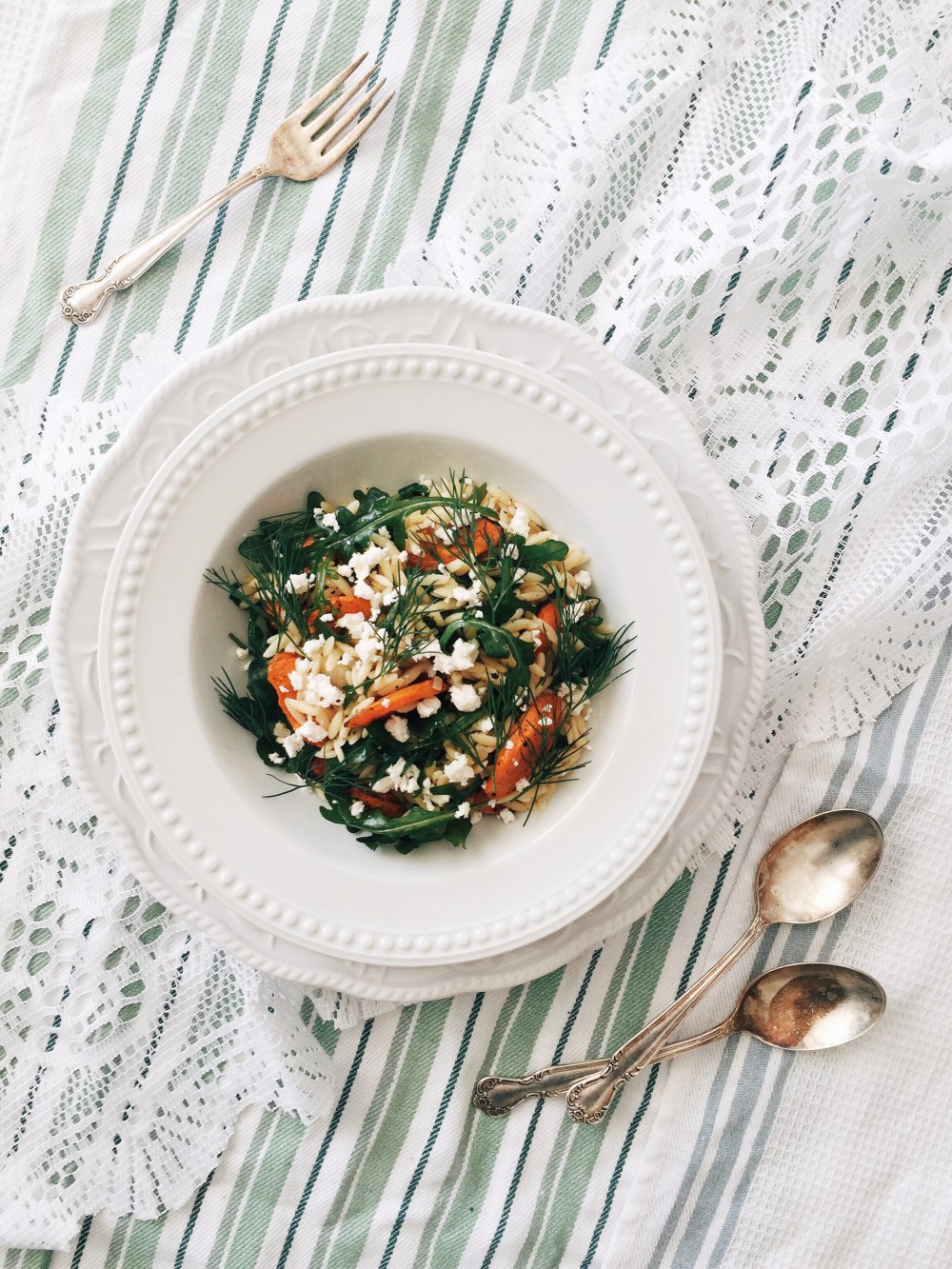 salade-orzo-carotte-roquette-feta
