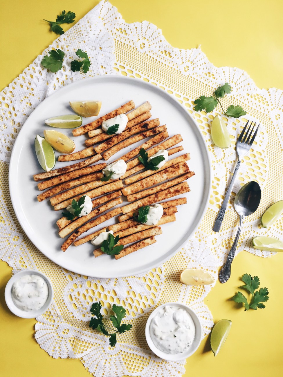 Frites de tofu épicées et aïoli végane express