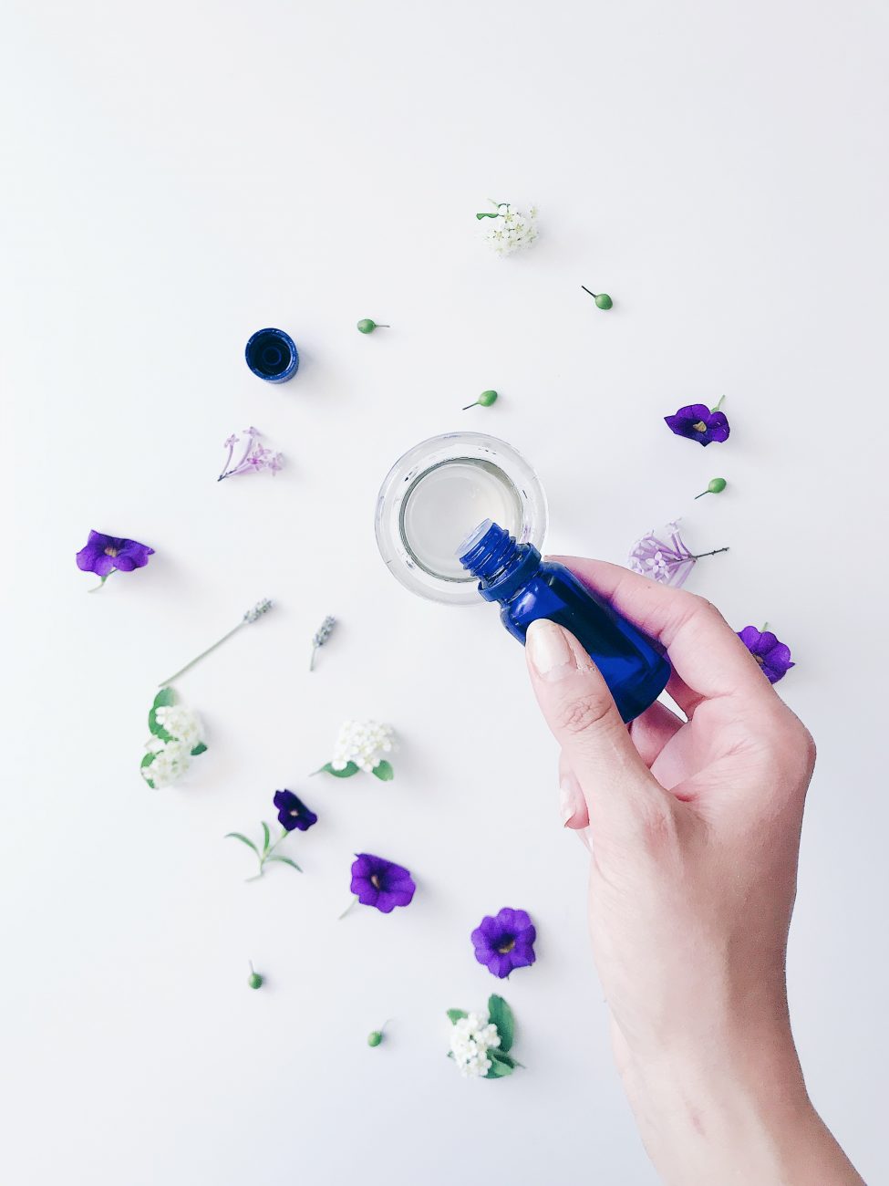 Spray relaxant à la lavande pour le tissu | DIY : Homemade lavender spray for sheets