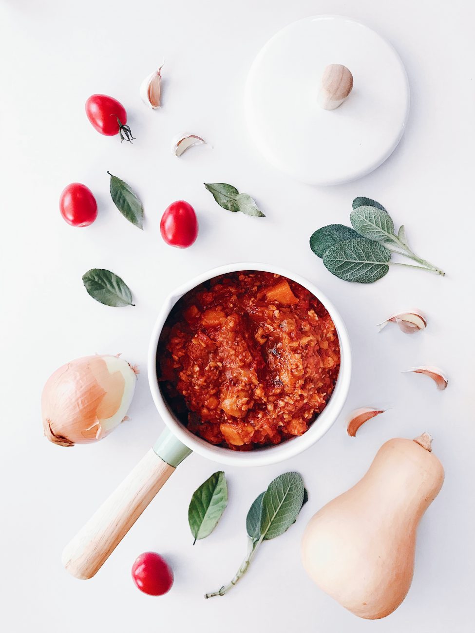 Sauce à spaghetti végétarienne au tempeh et à la courge musquée | Tempeh and butternup squash spaghetti sauce