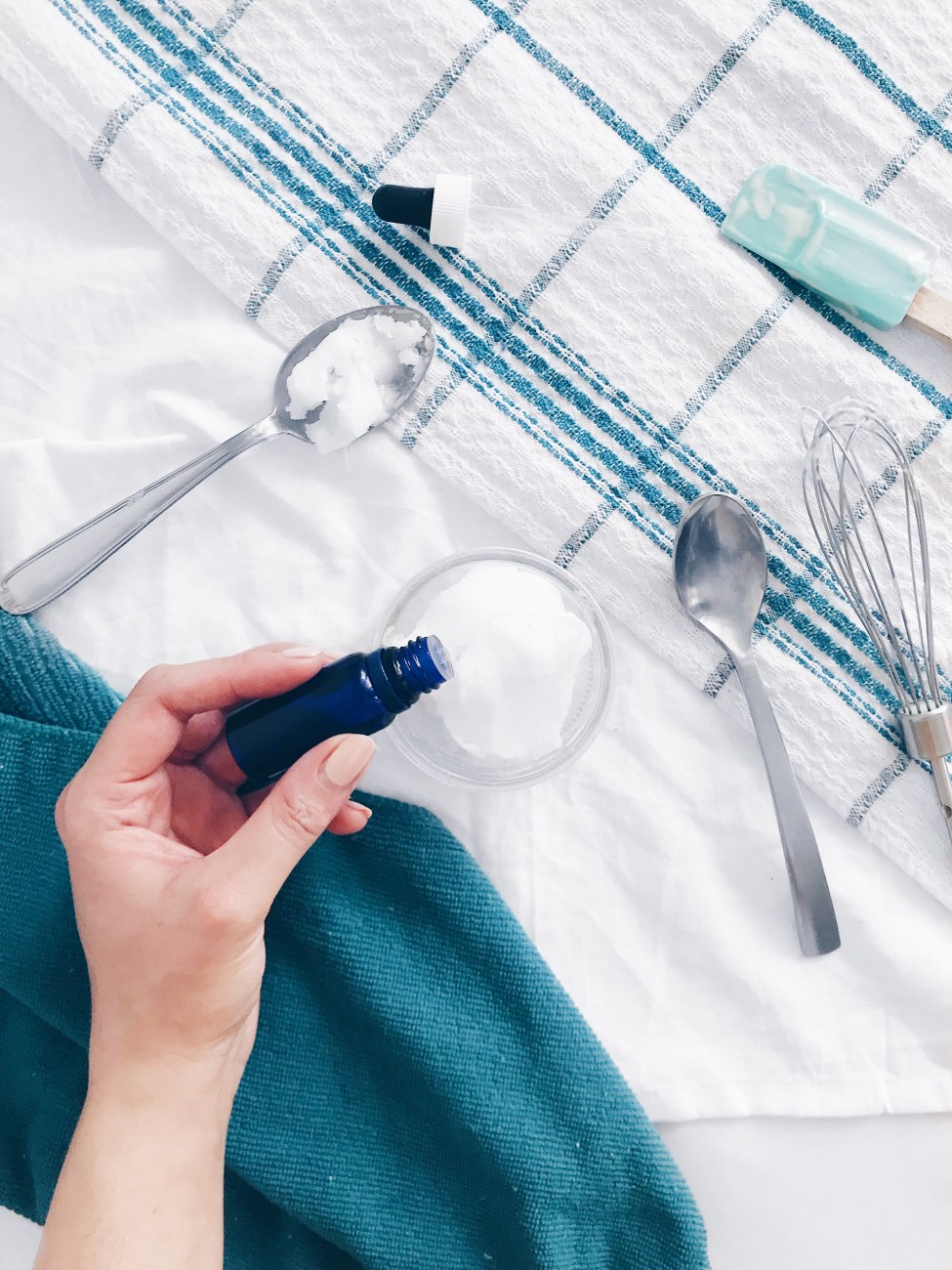 DIY : Déodorant naturel pour les tissus!