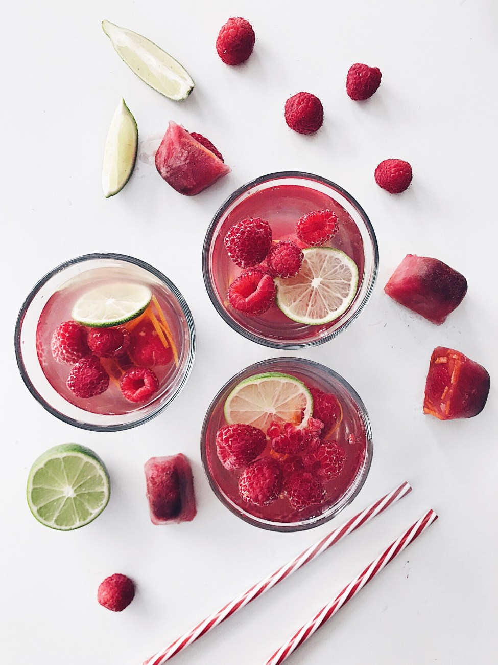 Glaçons aromatisés pour mocktails/cocktails aux framboises, lime et érable | Mocktails raspberries and lime iced cubes