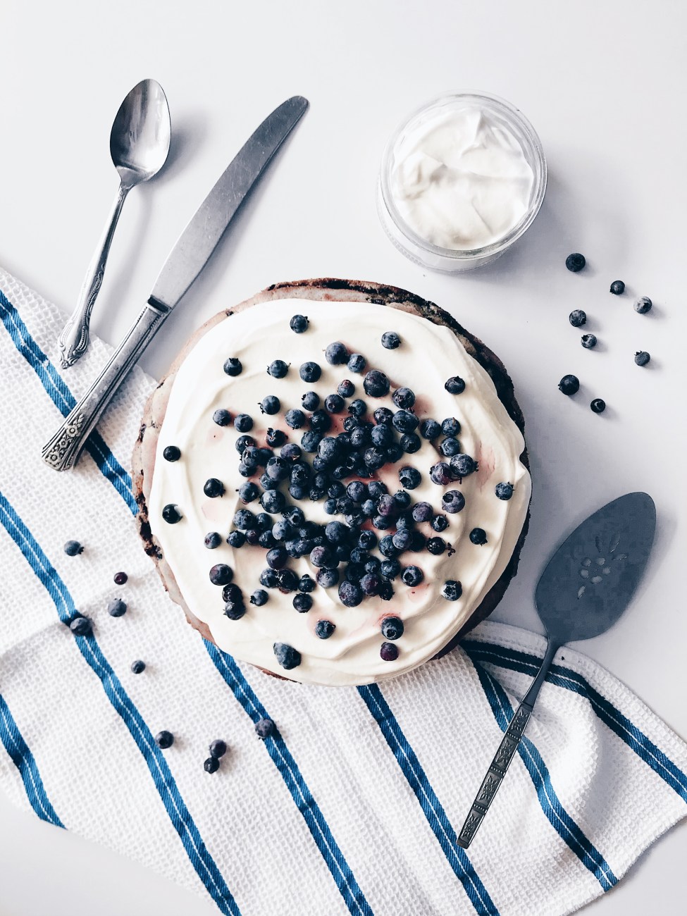 Gâteau léger aux bleuets. yogourt et érable | Blueberries, yogourt and Maple syrup cake